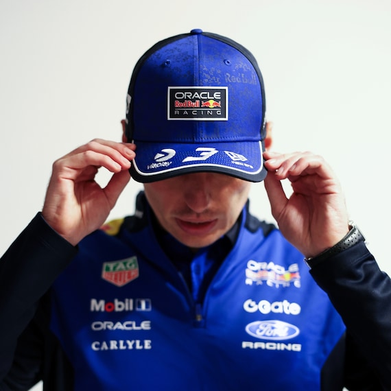 Red Bull Driverwear 1