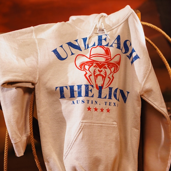 Unleash the Lion Austin Cowboy Graphic T-Shirt - Denim Blue